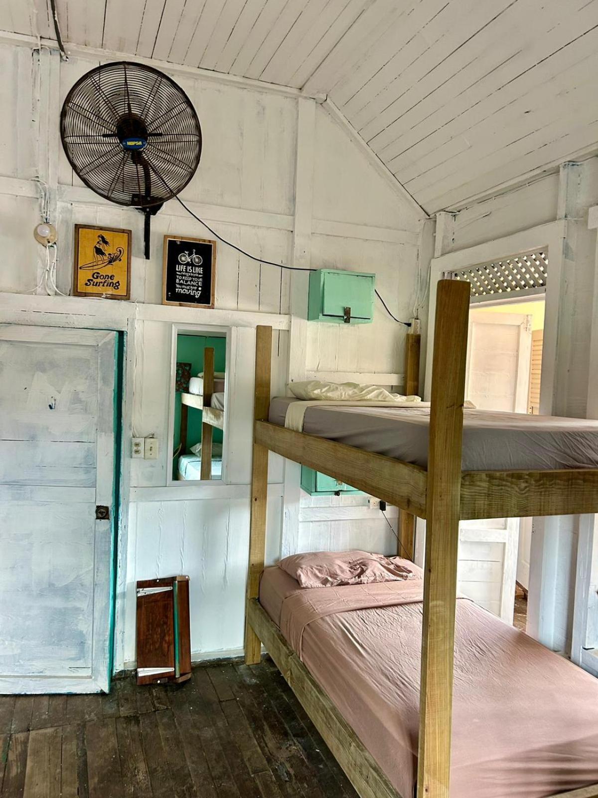 The Bocas Corner Hostel Bocas Town Exterior photo