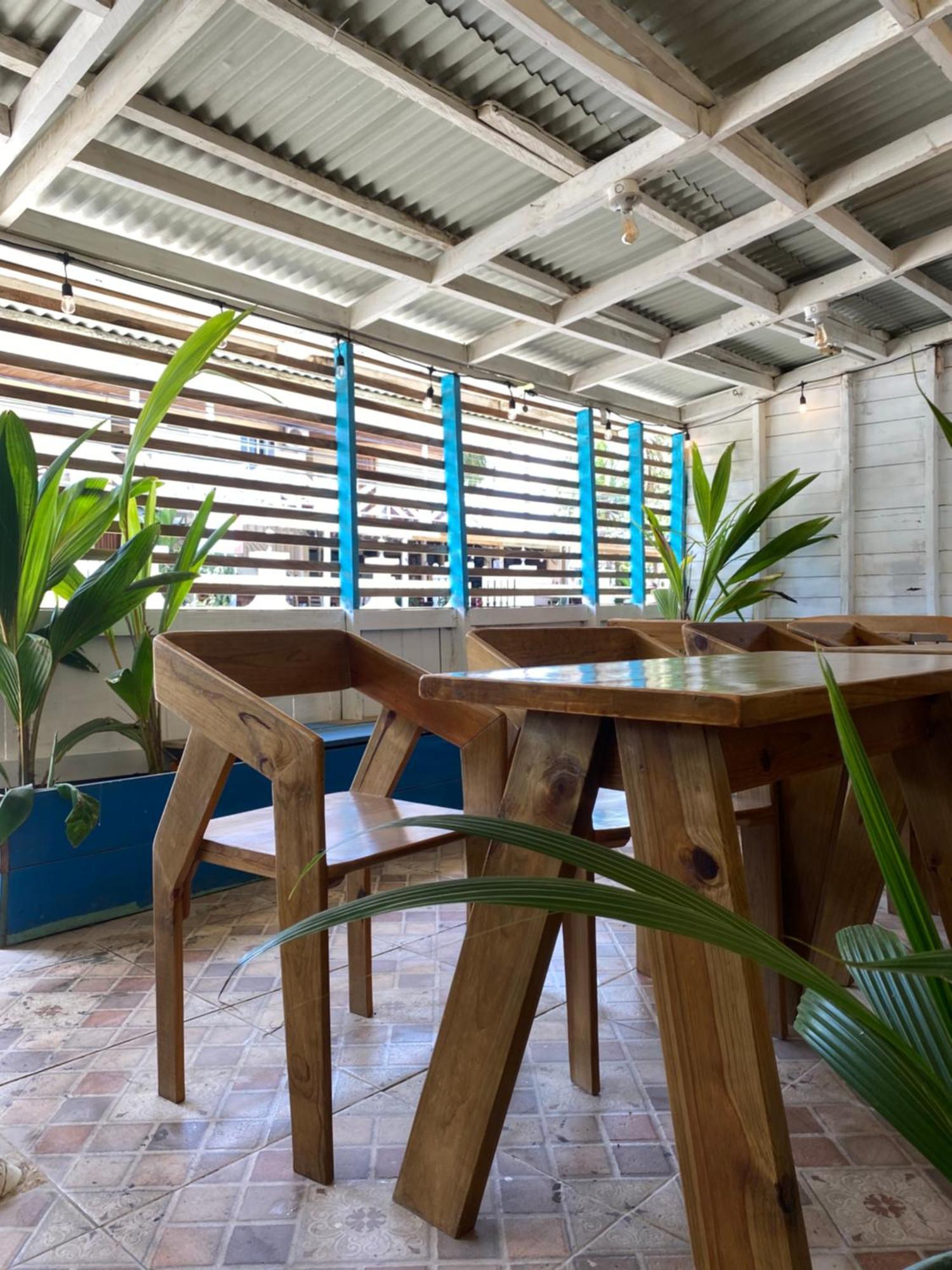The Bocas Corner Hostel Bocas Town Exterior photo